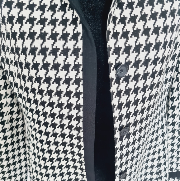 Alfani Houndstooth slim fit fully lined coat/ blazer. Color black/white. Size 10 - Picture 6 of 7